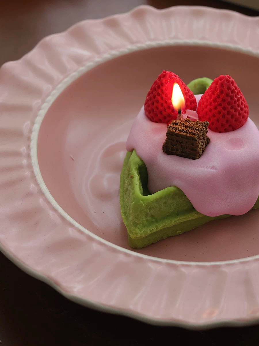 The Imposter Matcha Cream Waffle Scented Candle