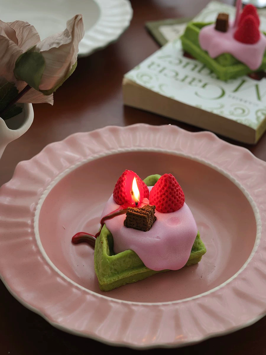 The Imposter Matcha Cream Waffle Scented Candle