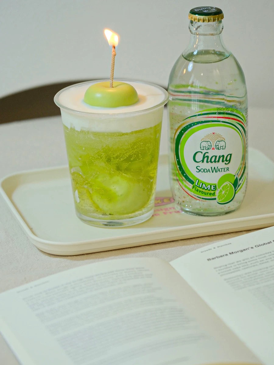 The Imposter Apple Foam Scented Candle